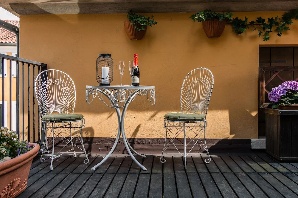 Jungle Chic With Terrace @Treviso City Center