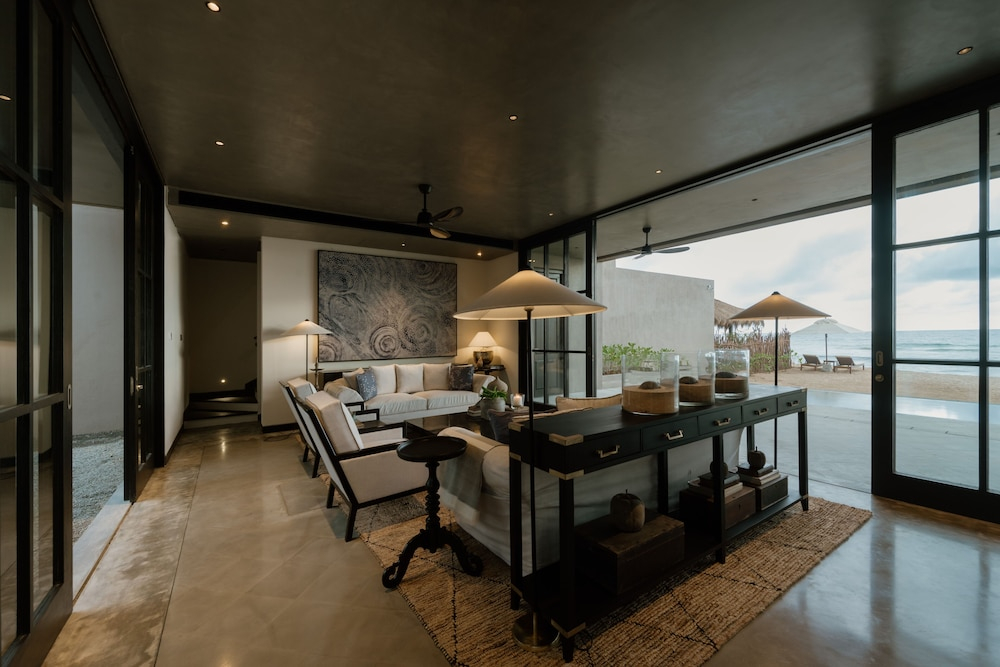 The Six Weligama
