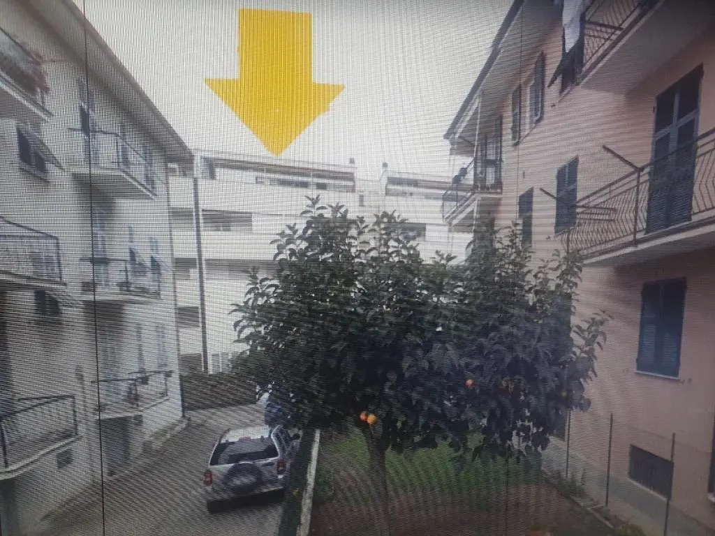 Sestri AR122 Executive Penthouse