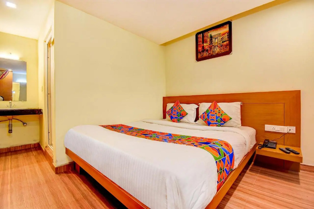 FabHotel Abirami Grand Inn - Nr Bryant Park