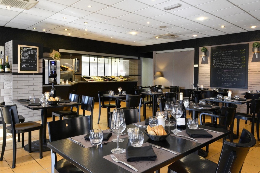 Comfort Hotel Orleans Saran