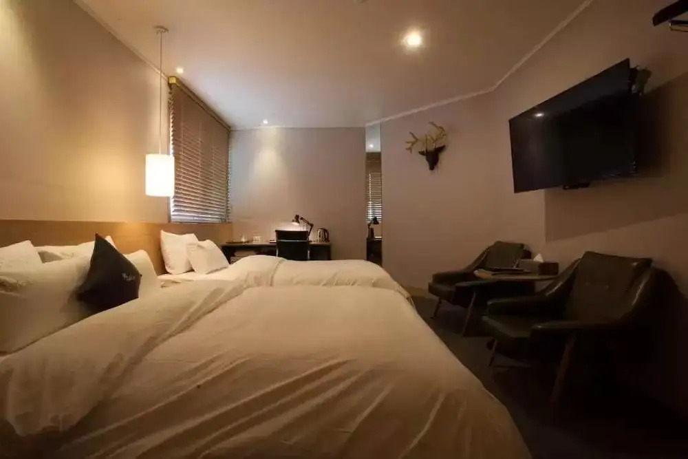 Central Person Hotel Pyeongtaek