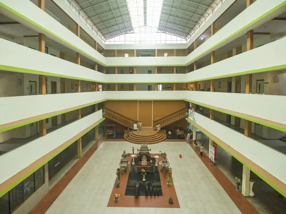 Hotel Sai Palkhi Niwara