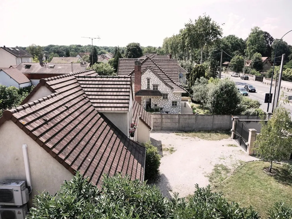 Apakabar Homestay - proche gare Melun, parking privé, Netflix