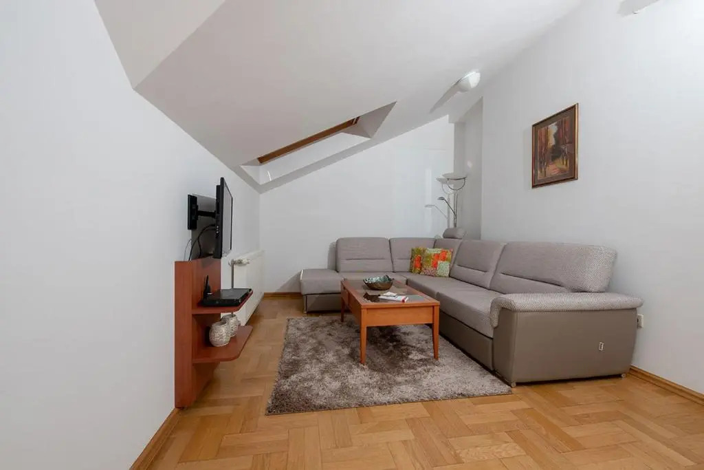 Apartmani Špoljar