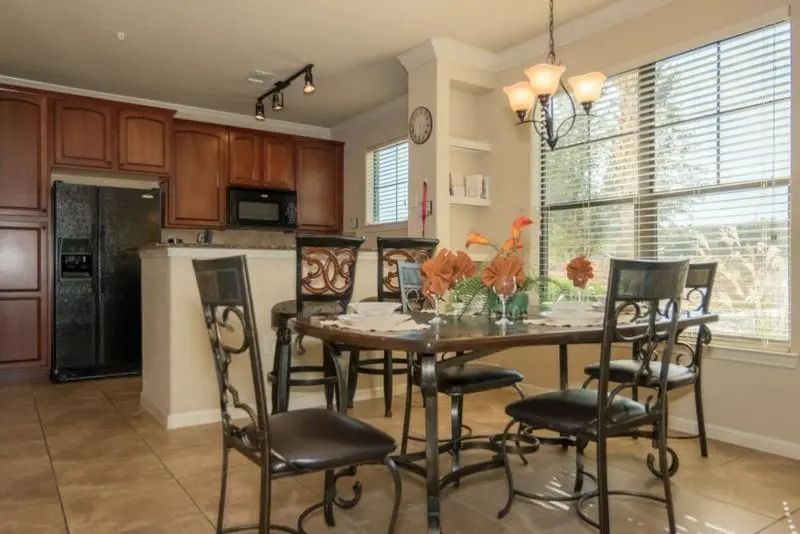 907 Charo Parkway Unit 914 3 Bedrooms, 3 Bathrooms
