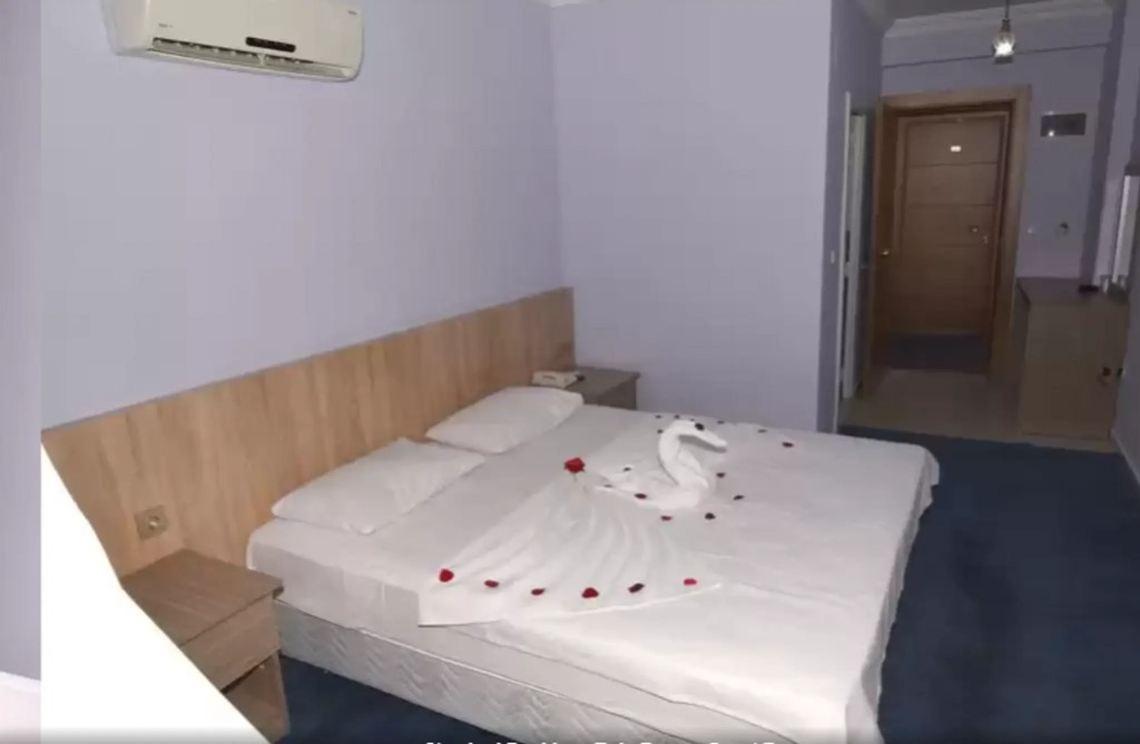 Demirci Hotel