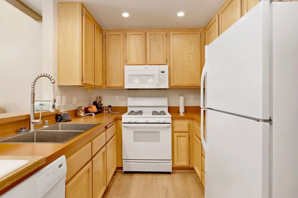 2236-boulder Bay Condo 3 Bedroom Home by RedAwning