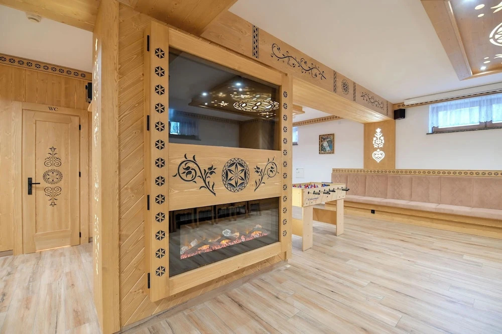 Pod Tatrami 1 & SPA - Komfortowe Noclegi z wyżywieniem, blisko Term Bania