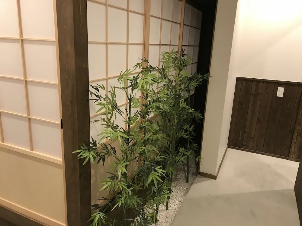 Chika Ichiyin