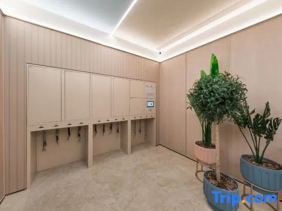 Hanting Hotel Beijing Ganjiakou Baishiqiao South Metro Station