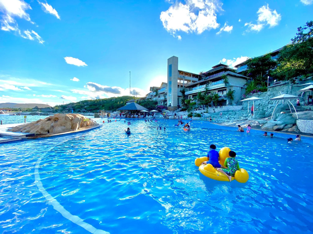 Rock Water Bay Beach Resort & Spa