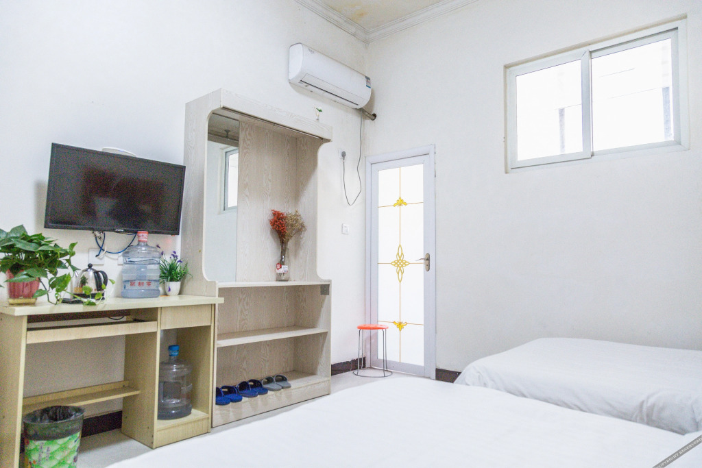 Tokyo Holiday Inn (Kaifeng Qingming Shangheyuan Henan University Jinming Campus)
