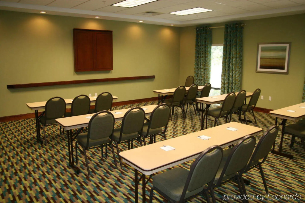 Hampton Inn Bermuda Run / Advance