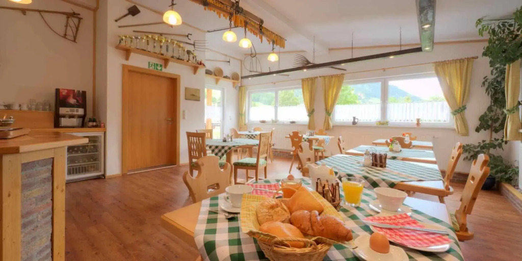 Alpenstern rooms & suites