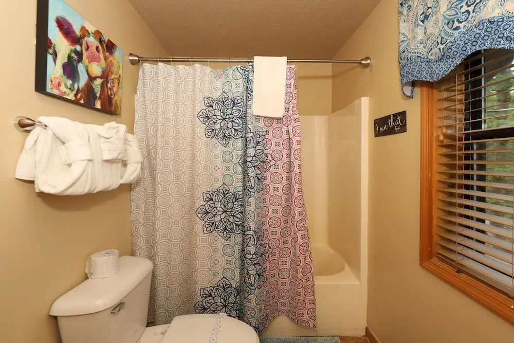 529 Reba Cabin