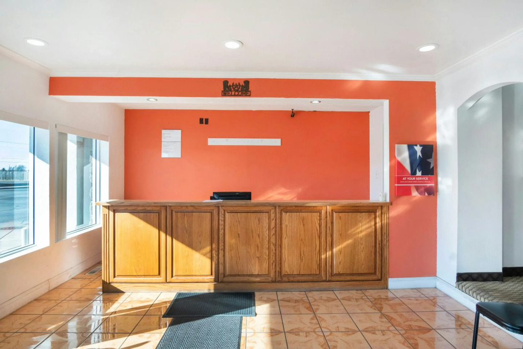 Travelodge by Wyndham Dodge City KS