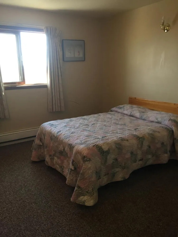 Wakiki Motel & Lounge