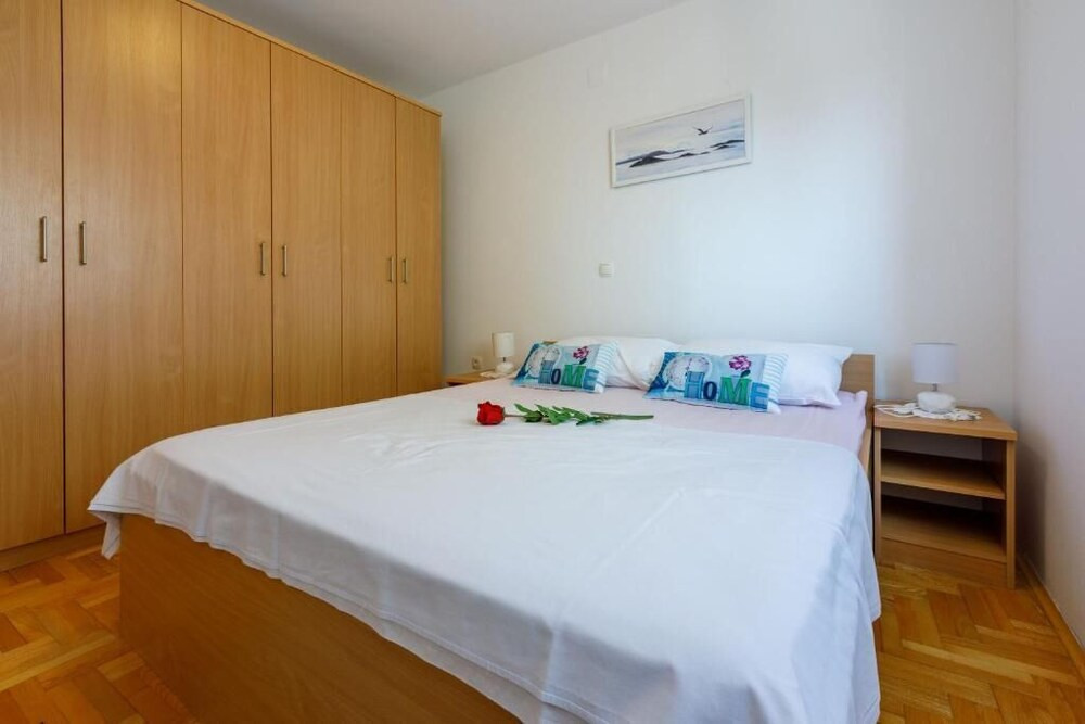 Apartments Pirin