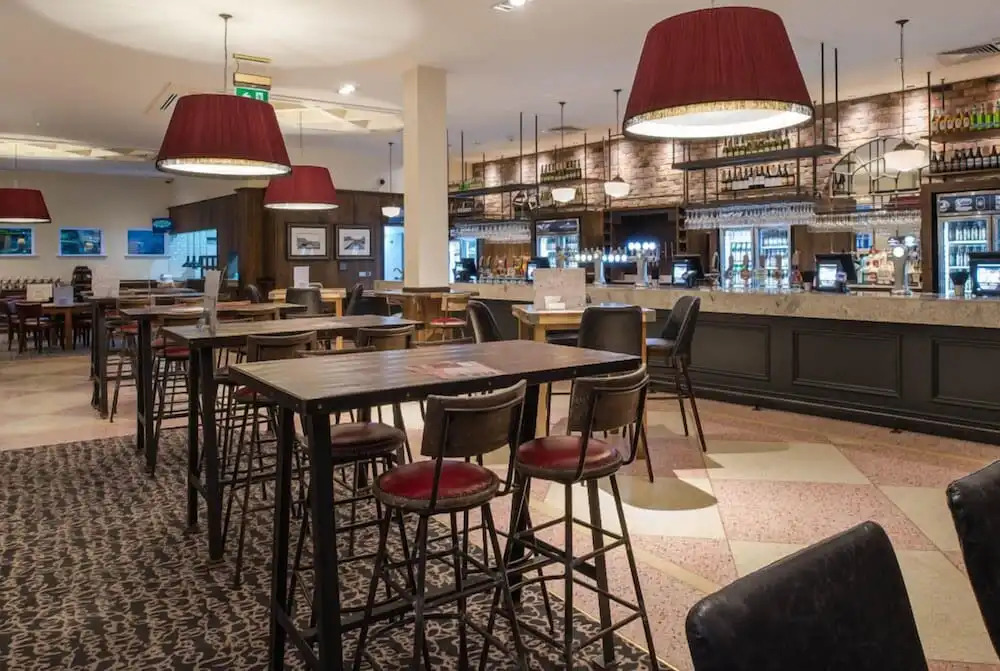 The Old Borough Hotel - Wetherspoon