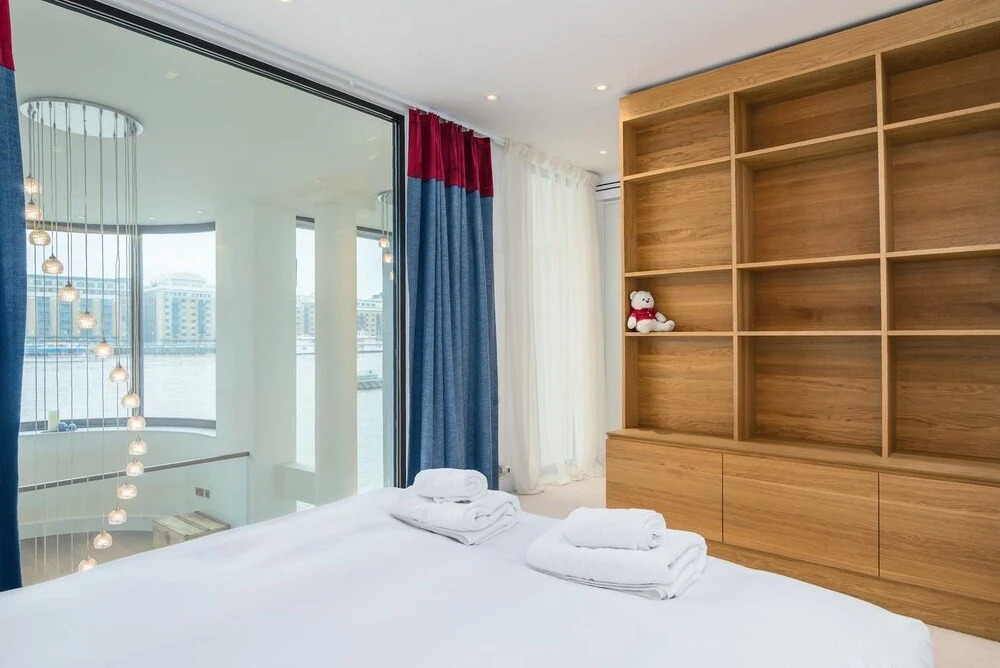 Luxurious 2 Bed With Amazing City Views Wapping
