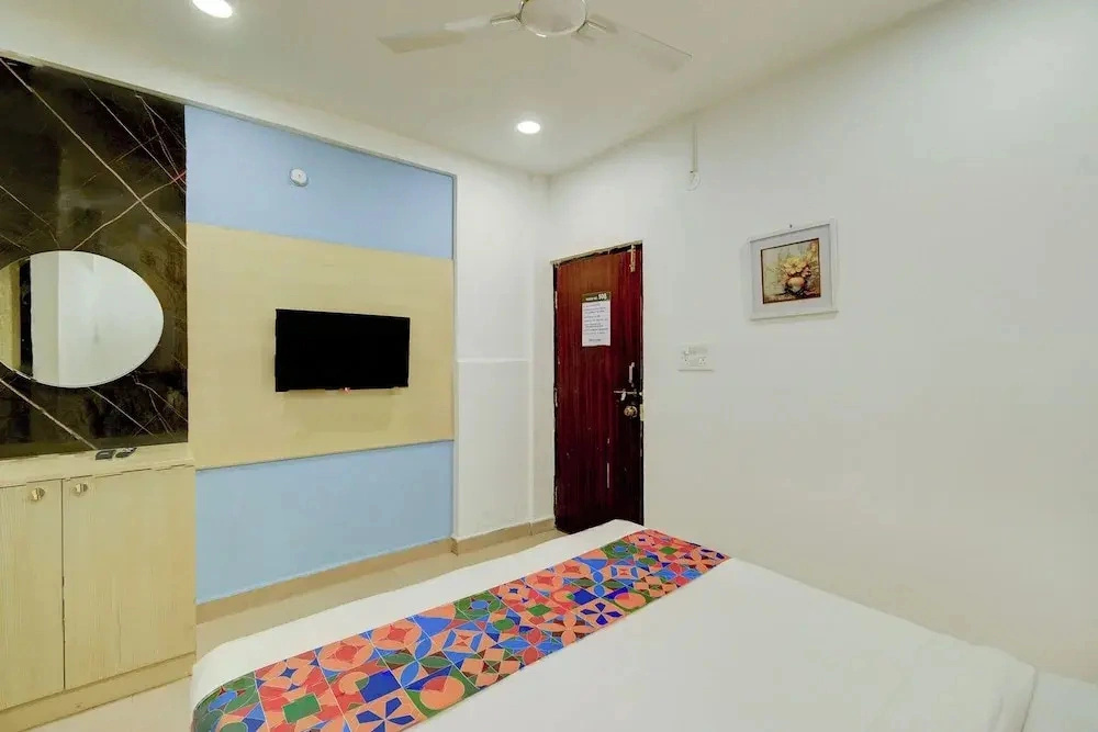 FabHotel Wild Wings Gachibowli