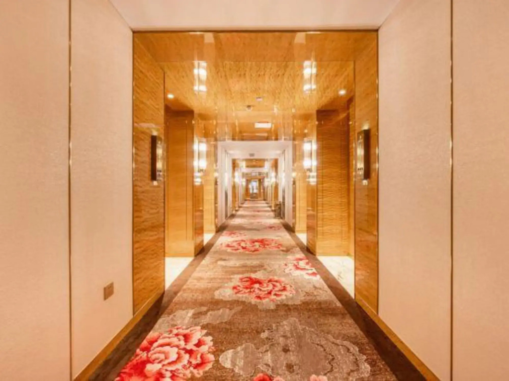 Golden Phoenix Hotel