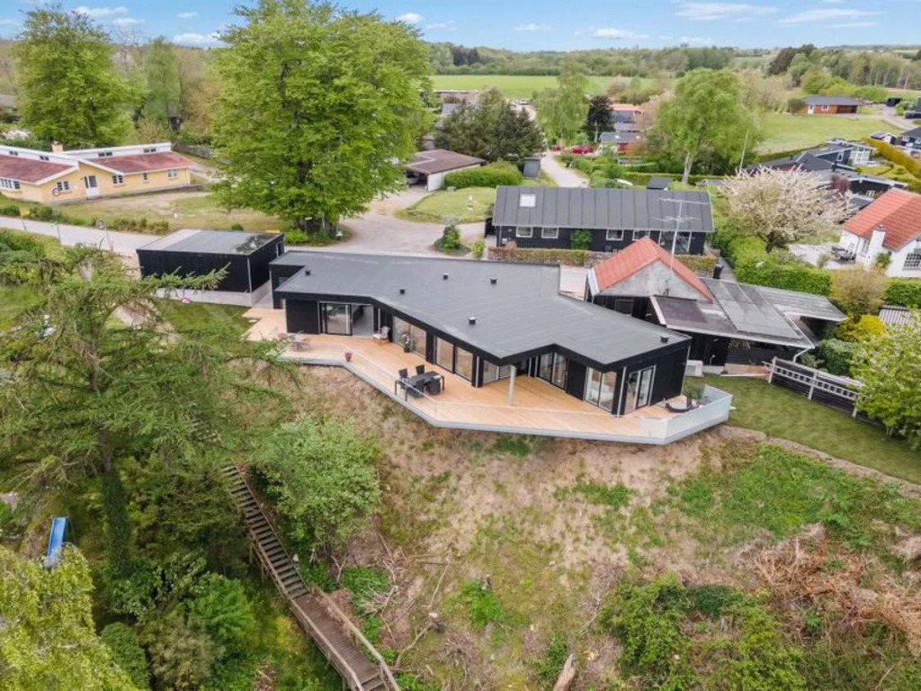 "Amina" - 40m from the sea in SE Jutland