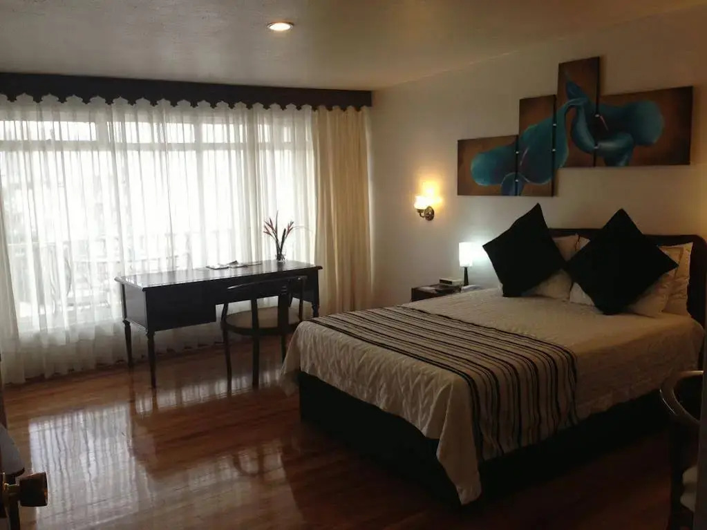 Regines Hotel
