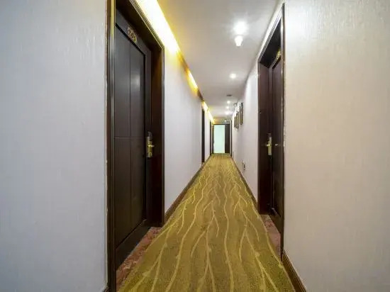 Longhai Yuelaiden Hotel