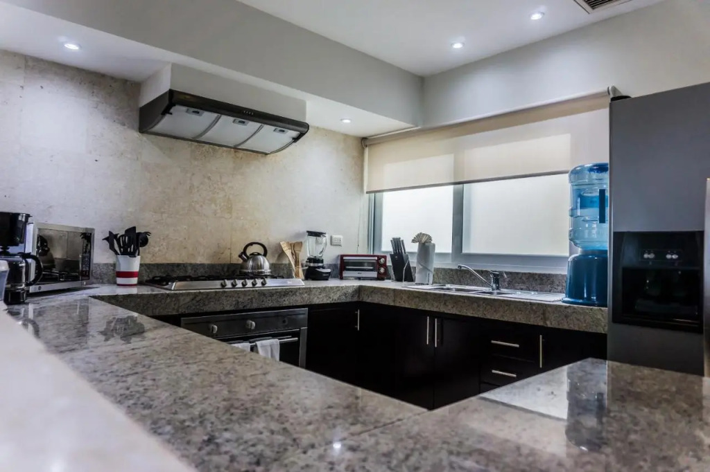 Casa Coral - Luxury Condos