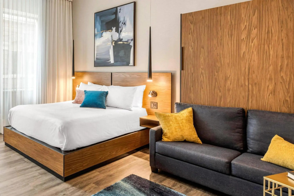 Hotel Royal William, an Ascend Collection Hotel