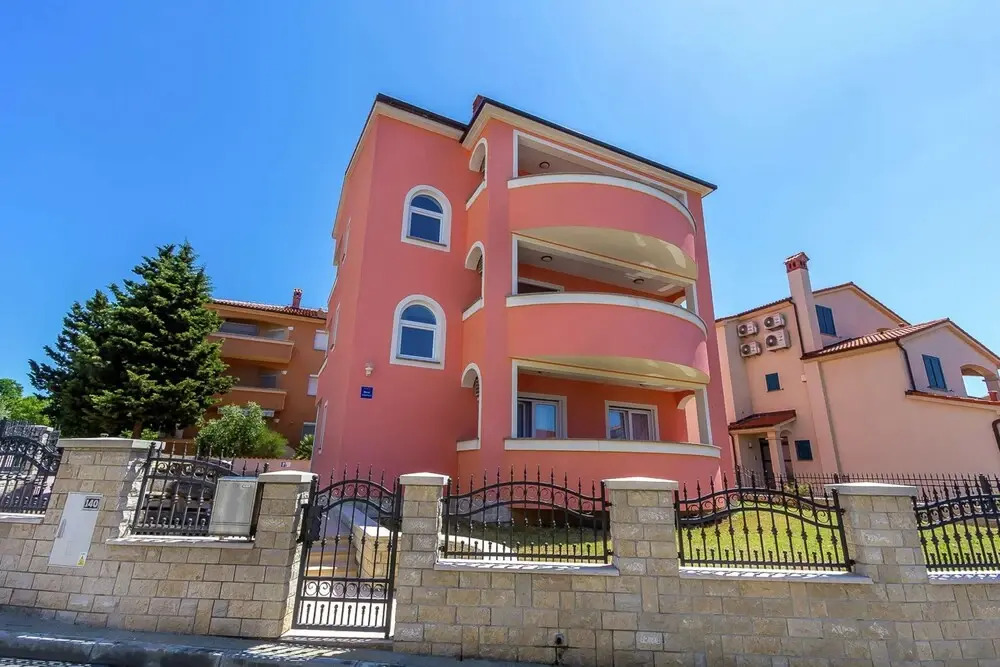 Apartment in Medulin With Balconies