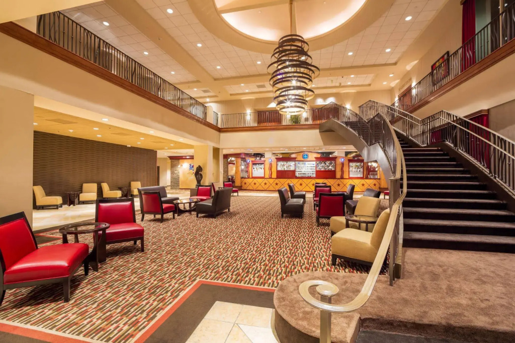 Knotts Hotel