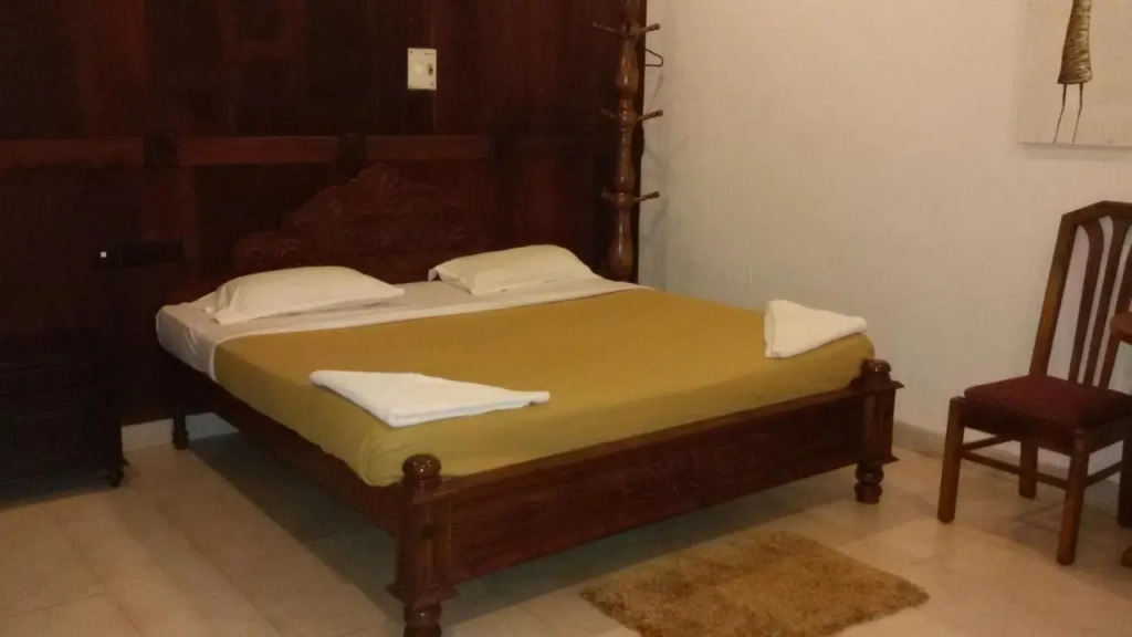 Raja Park Beach Resort