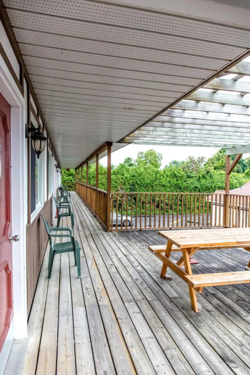 Cedar Lodge Motel