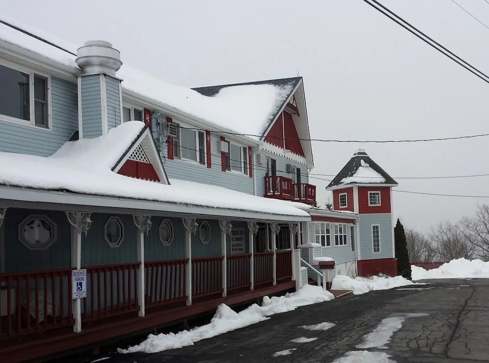 Captain's Inn Point Lookout