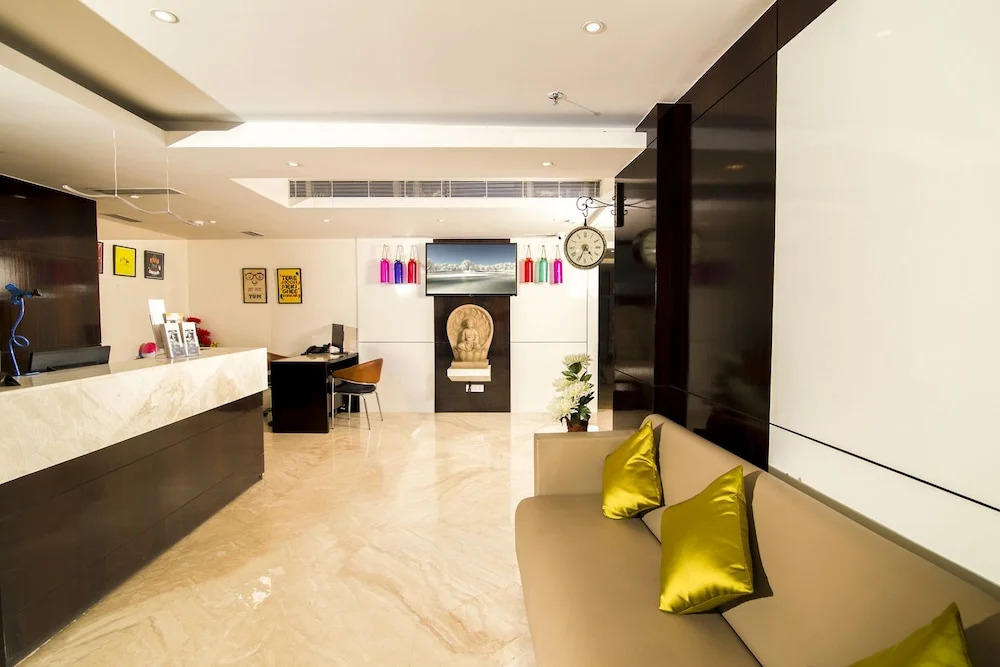 The Onyx - Premium Business Hotel