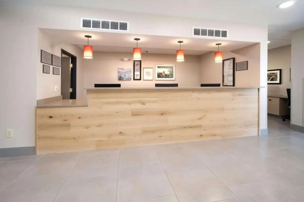 Country Inn & Suites by Radisson, Stone Mountain, GA