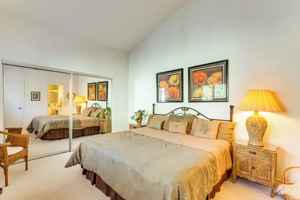 Mtn View & Fairway-facing Patio: Palm Desert Condo
