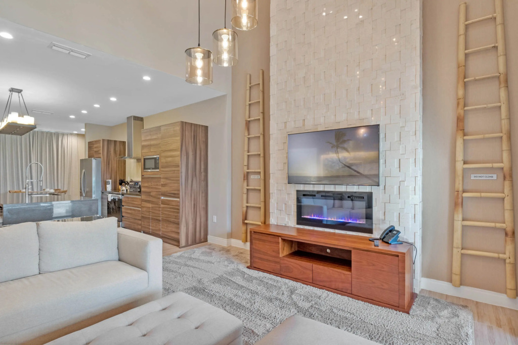 4 Bedrooms 45 Bathrooms Magic Village 7466 Bd