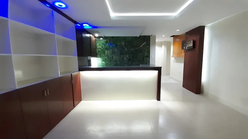 OYO 470 JRJA Hotel