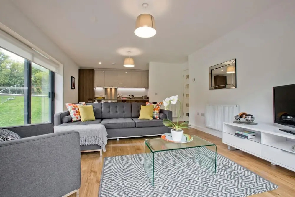 Luxury 2 BED Apartment in Stoneywood, Aberdeen