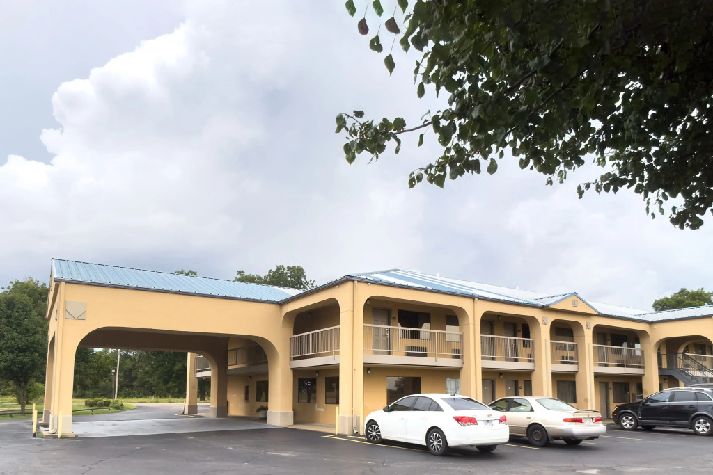 Deerfield Inn By Capital O Blytheville AR I55