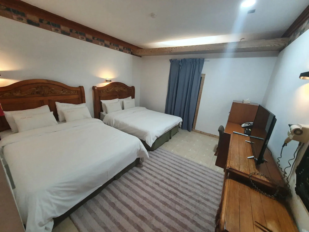 Suanbo Hotel Screen