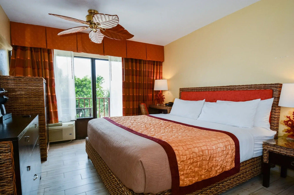 Royal Inn Beach Hutchinson Island