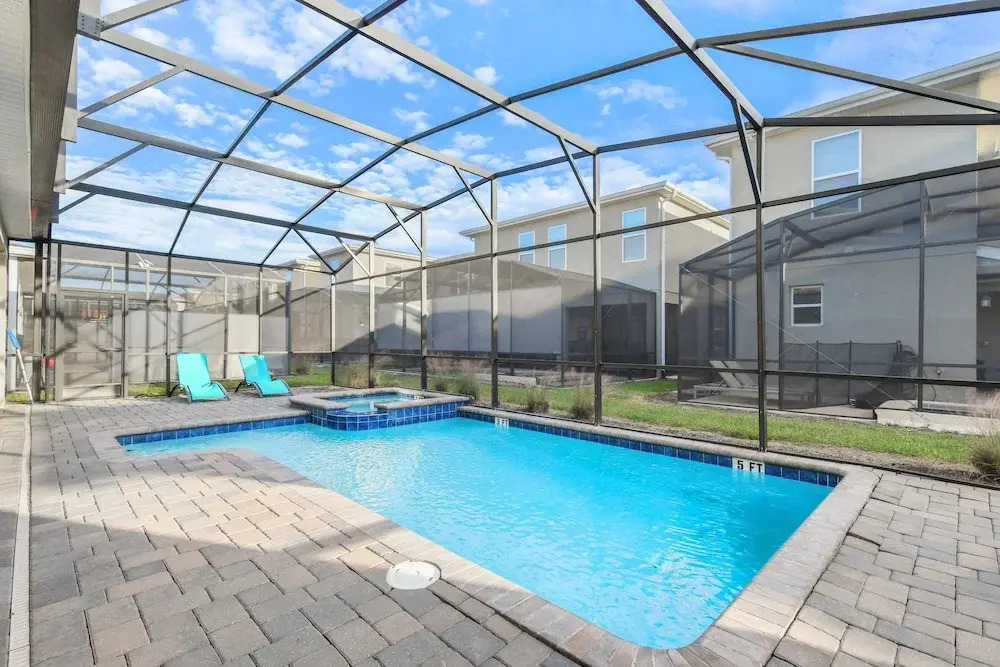 Storey Lake Getaway Pool SPA Theater