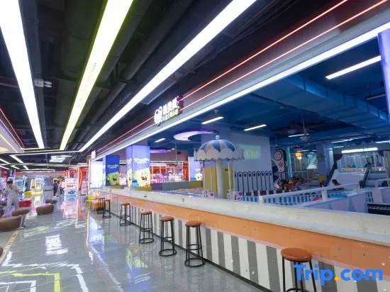 Rongyu International Hotel (Jishhou Municipal Government Ganzhou Ancient City Branch)