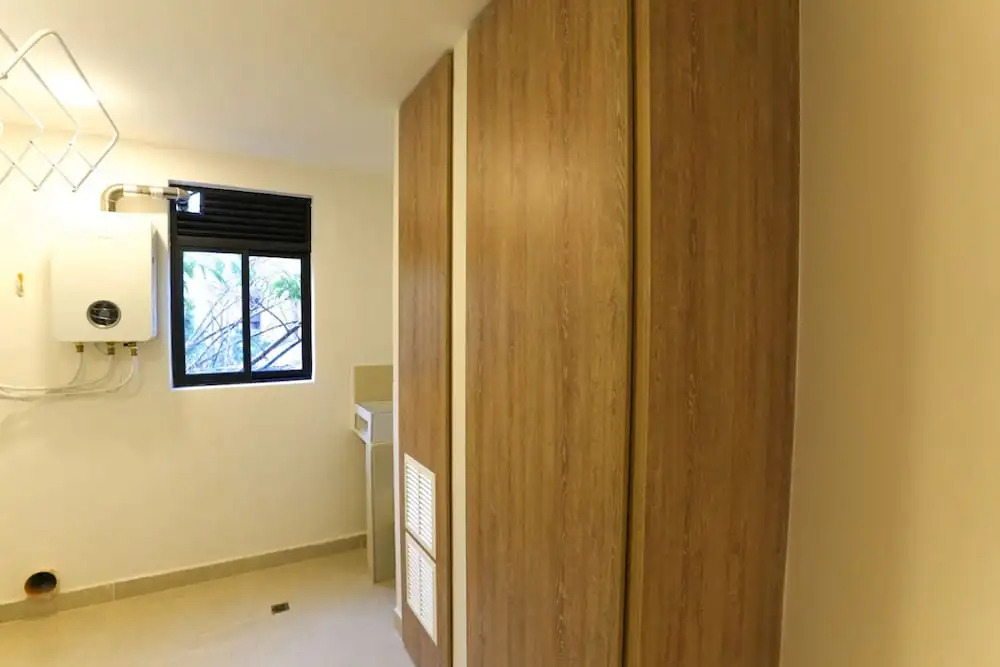 401 - Luxury 4BR Retreat With Private Bathtub and AC