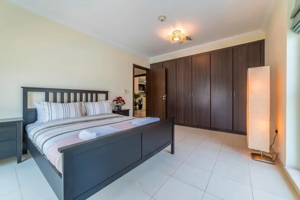 1B-Churchill-303 by bnbme homes